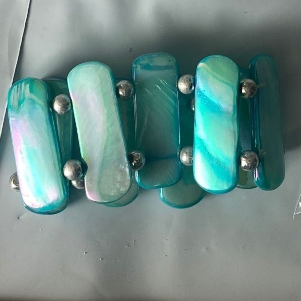 Turquoise Blue Teal Green‎ Beaded Stretch Bracelet Shell Look Beads